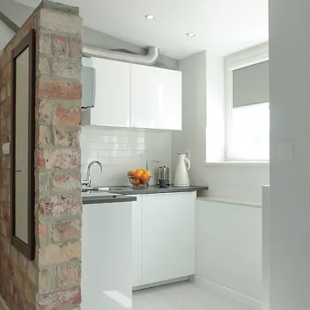 Roommate Centrum Kredytowa Apartment Warschau